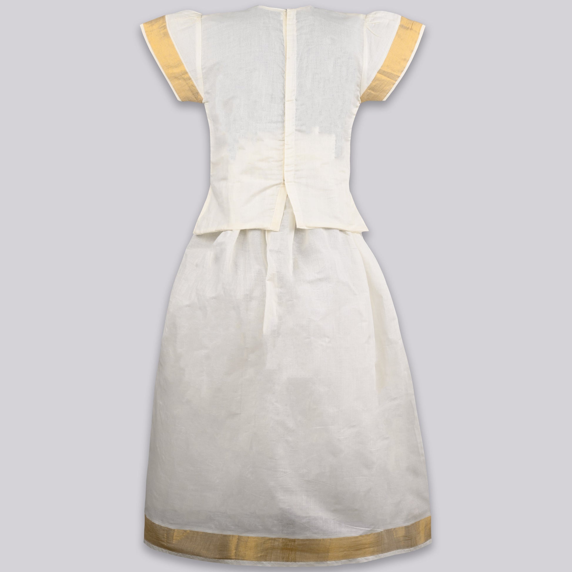 Girls ethnic wear